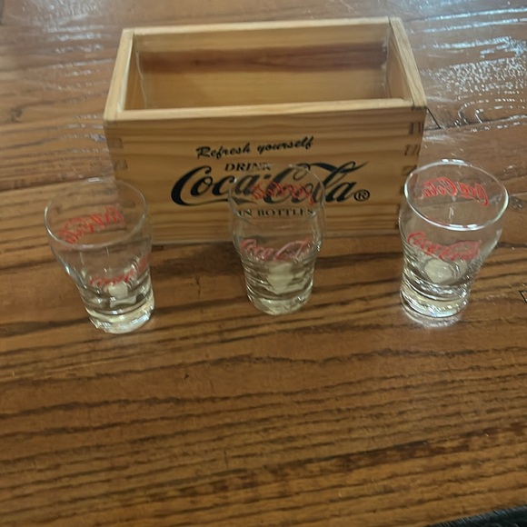 Coca-cola mini crate with 3 glasses - Picture 4 of 7
